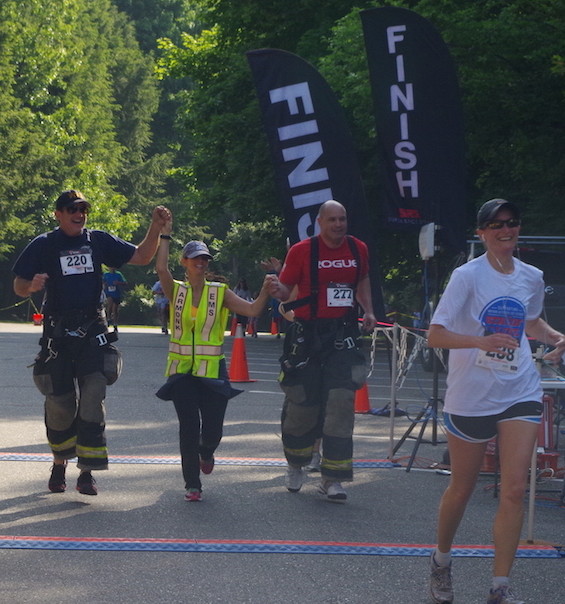 Events_stayin_alive_5K_finish_crop