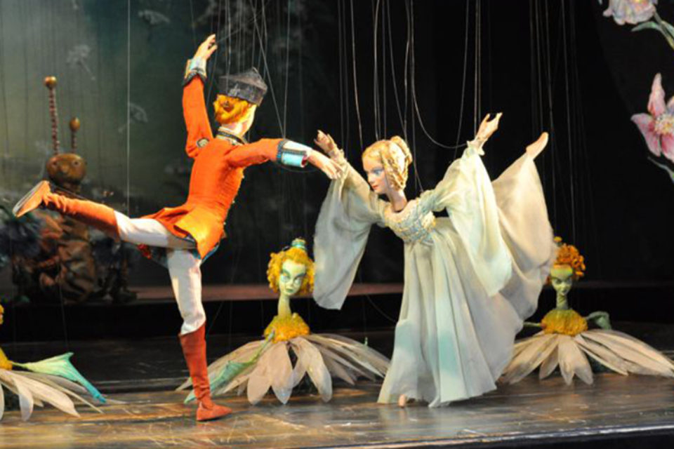 The Nutcracker: Salzburg Marionette Theatre