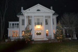 Muscoot Farm Holiday Night Tours