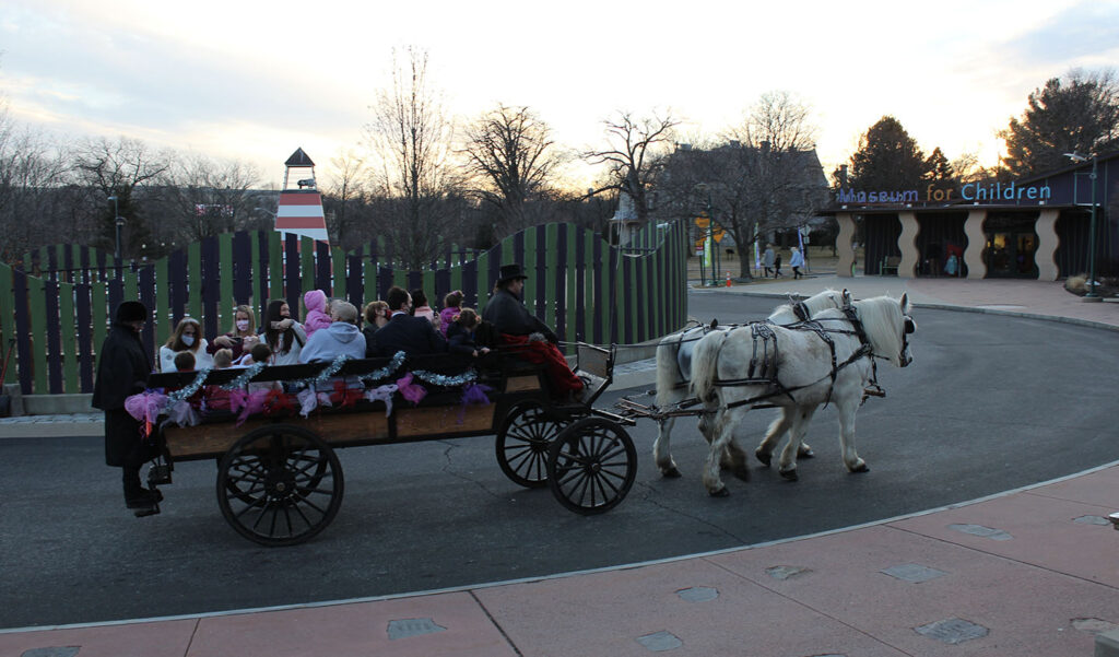 Sweetheart Ball at Stepping Stones Museum