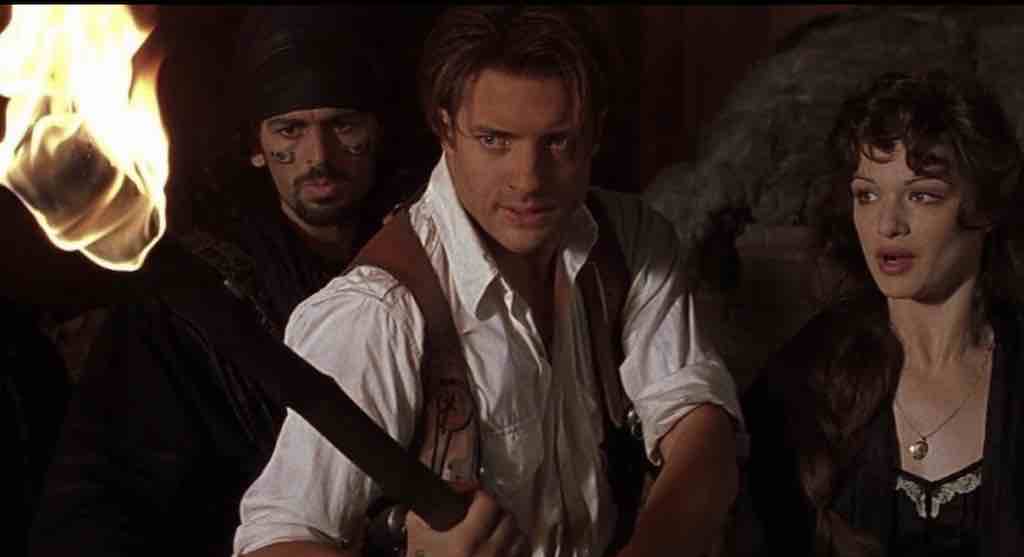 At an archaeological dig in the ancient city of Hamunaptra, an American serving in the French Foreign Legion accidentally awakens a mummy who begins to wreak havoc as he searches for the reincarnation of his long-lost love.